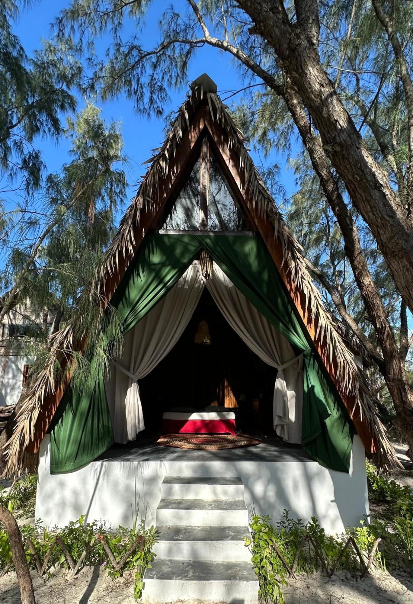 Kiteparadise-Madagascar Hotel Antsiranana ภายนอก รูปภาพ